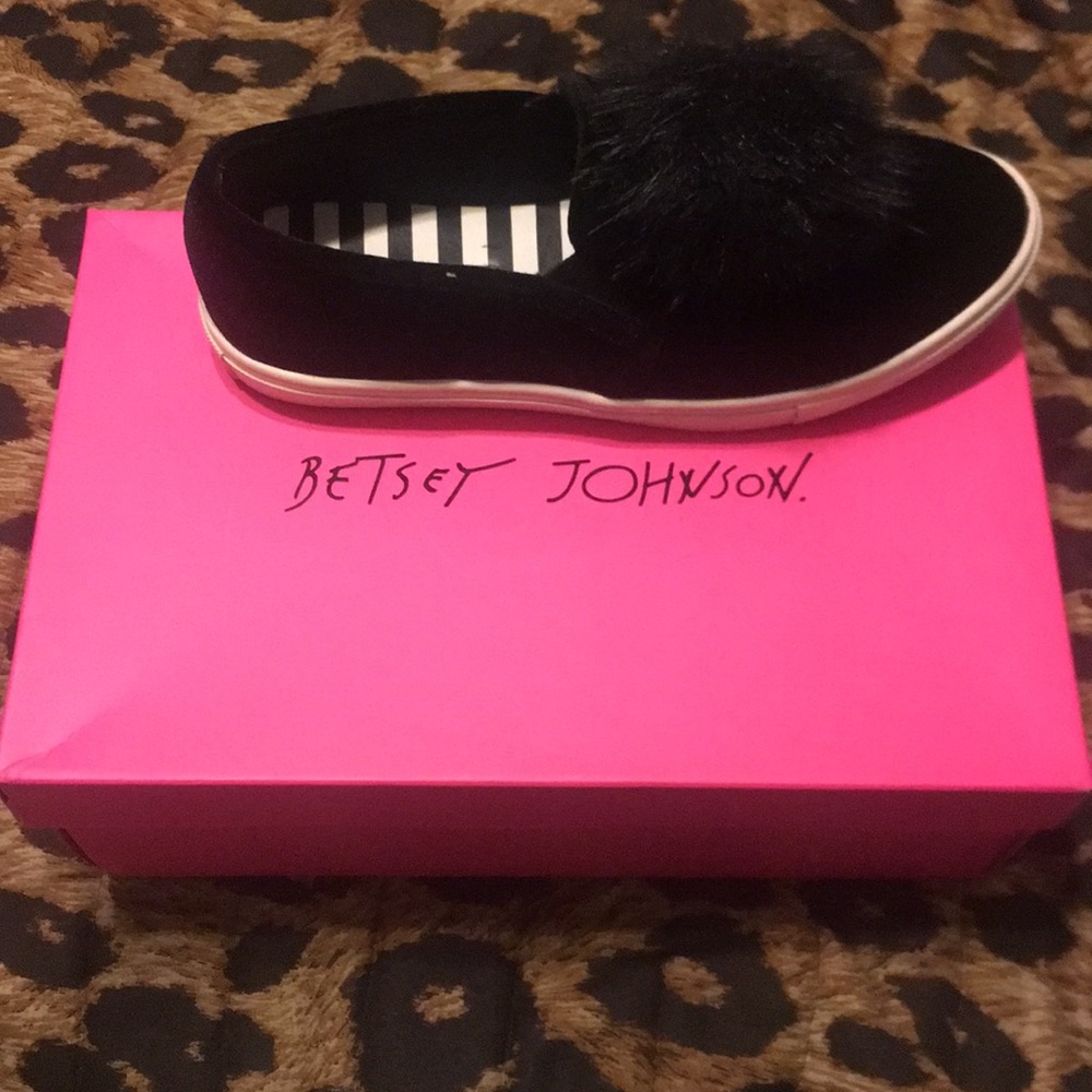 Black slip on